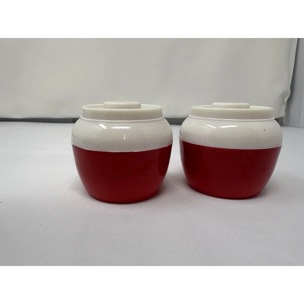 Vintage Red White Bobber Pot Salt and Pepper Shakers Plastic 2